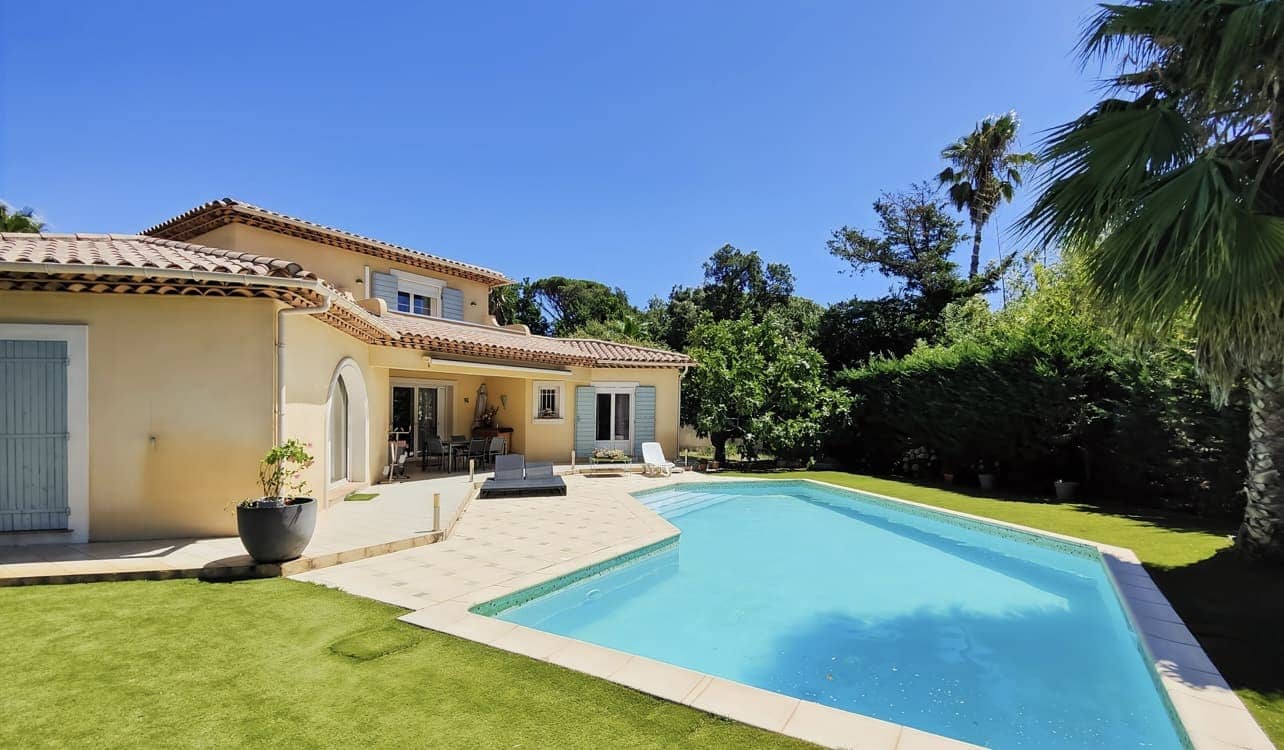 Maison provençale avec piscine, photo 2 sur 5